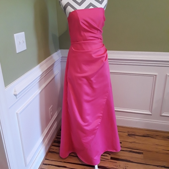 Urban Girl Nites Dresses & Skirts - Prom Formal dress